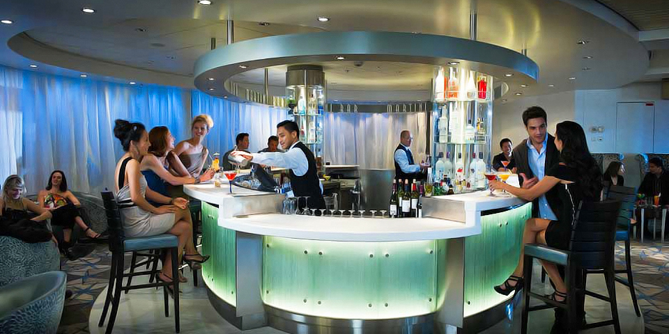 celebrity summit_bar_01