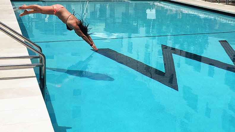 usa - marseilles hotel_pool_01