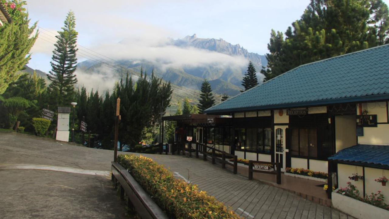kinabalu national park - kinabalu pine resort_reception_01