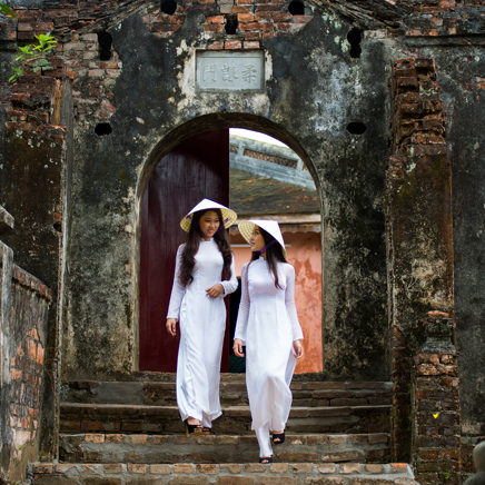 Vietnam - vietnam_befolkning_pige_hvid kjole_01