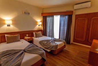 Twin Bedroom