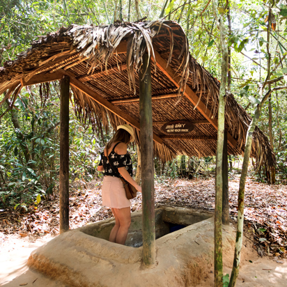 vietnam - cu chi tunnel_indgang_01