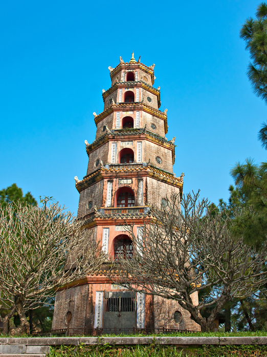 Vietnam - hue_thien mu pagoda_02