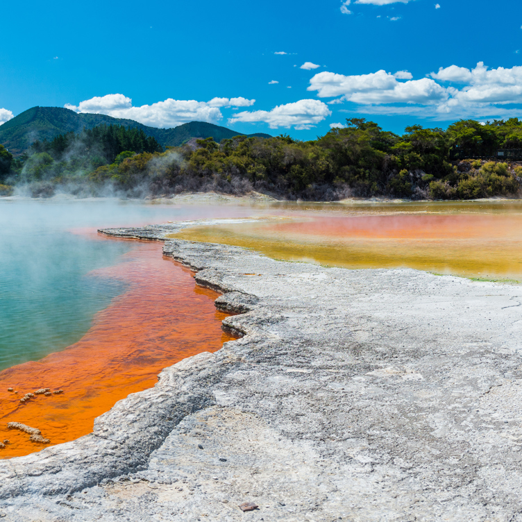 new zealand - wai o tapu_soe