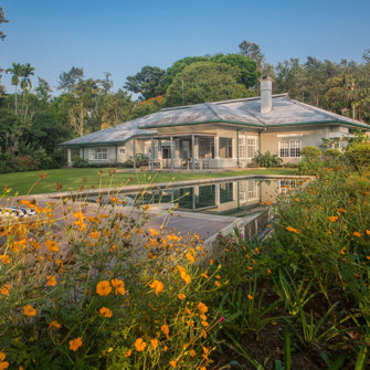 Bungalow (1)