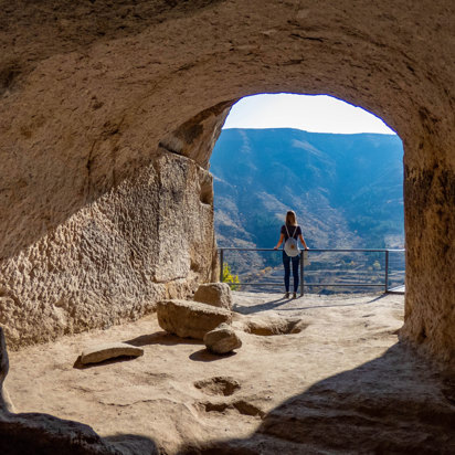 Vardzia Huleby