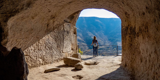 Vardzia Huleby