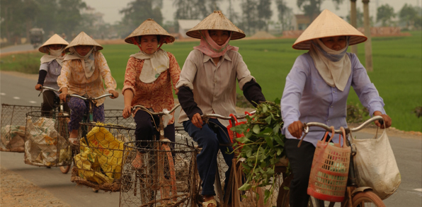 Vietnam - vietnam_befolkning_kvinde_cykel_03