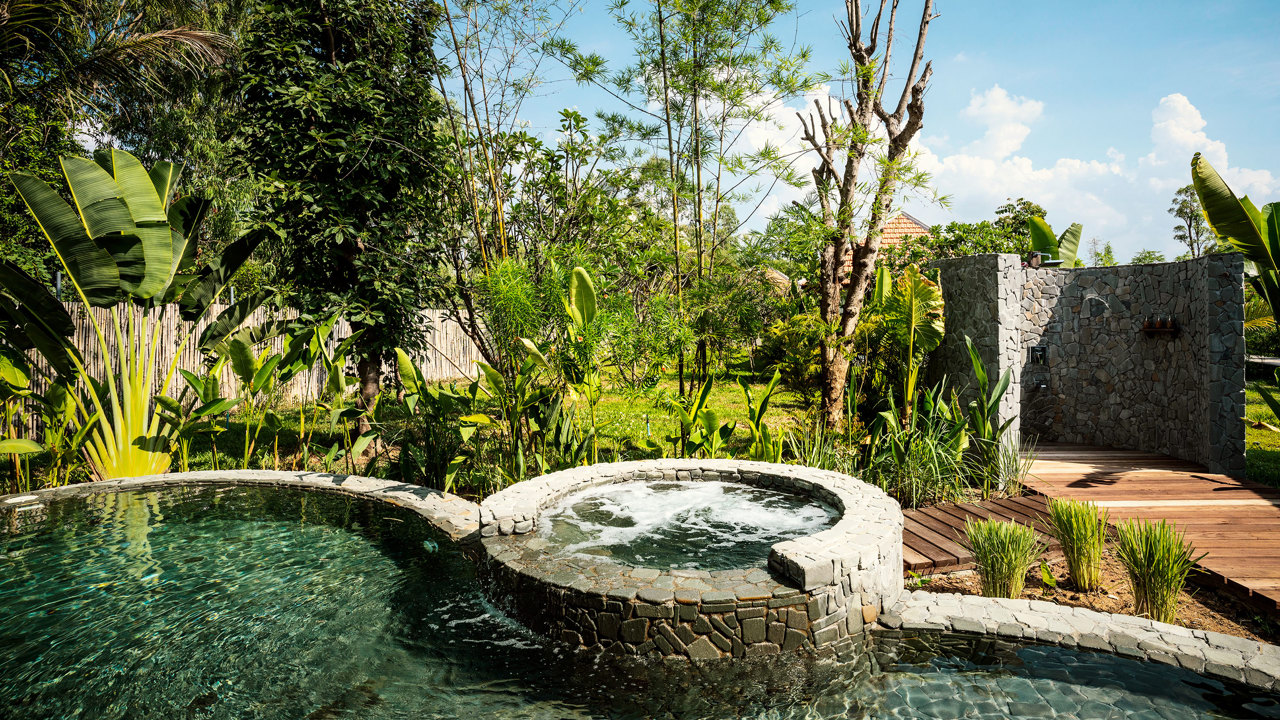 Farm House Smiling Gecko Spa Plungepool