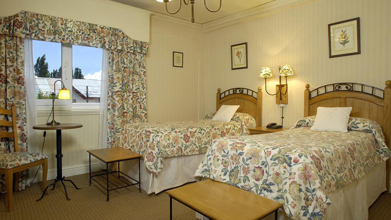 argentina - El Calafate   El Quijote Hotel_03