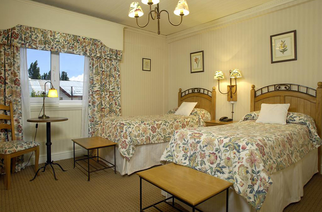 argentina - El Calafate   El Quijote Hotel_03