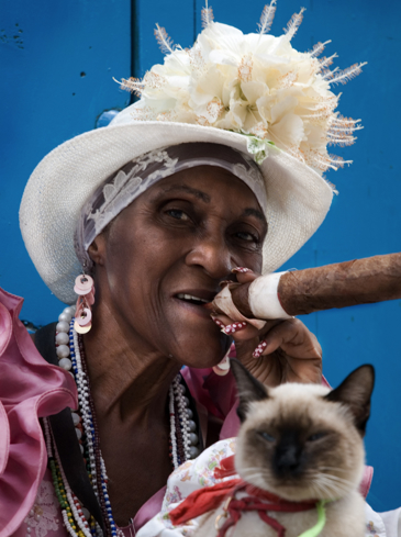 cuba - cuba_befolkning_kvinde_cigar_07_hf