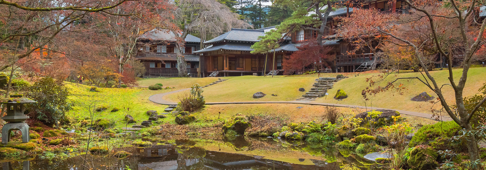 Nikko Tamozawa Shutterstock 377693740