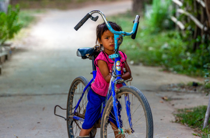 laos - khone_befolkning_pige_01