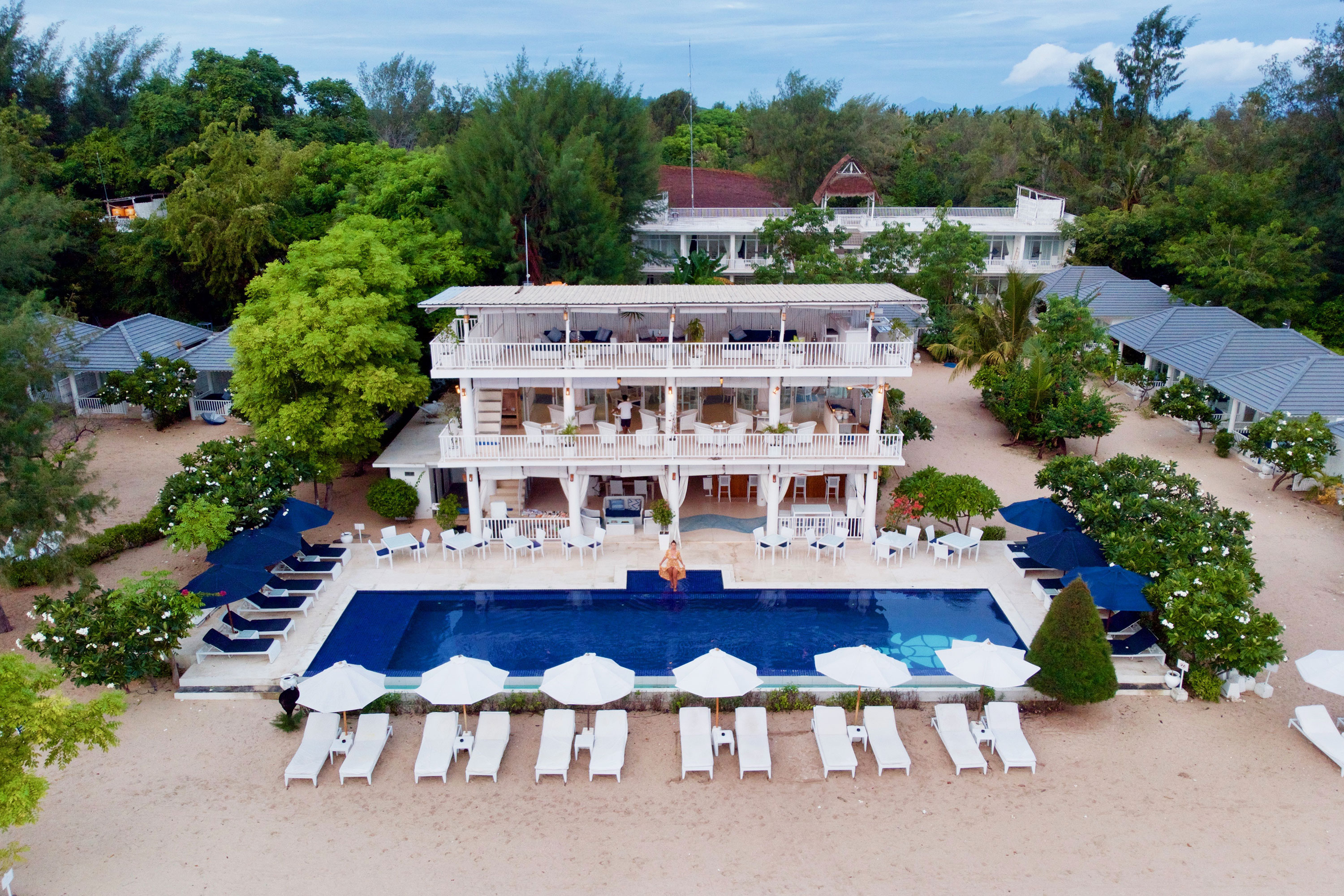 Pool Og Main Building