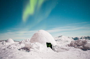Igloo And Northern Light @Ása Steinar 2020 Cc