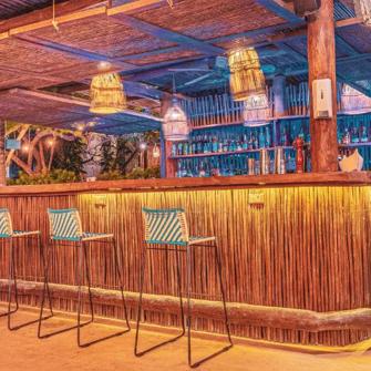 Aura Hotel Baru Bar Område