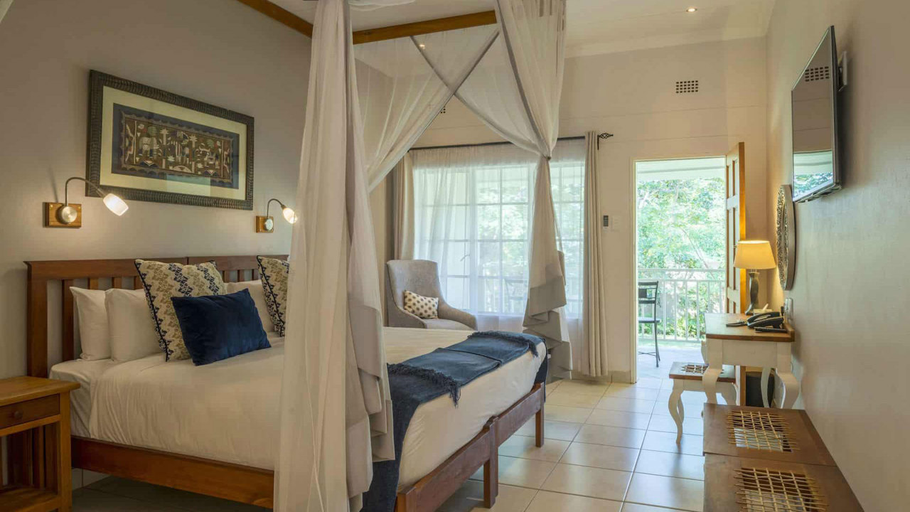 Batonka Lodge Room3