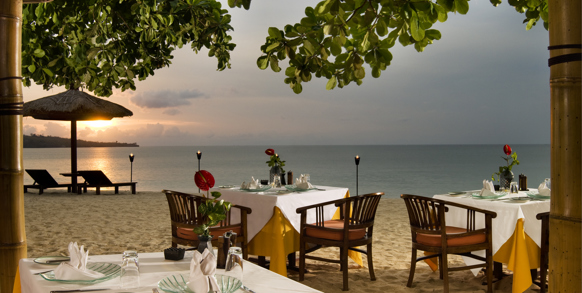 bali - jimbaran - puri jimbaran resort_sunset dinner