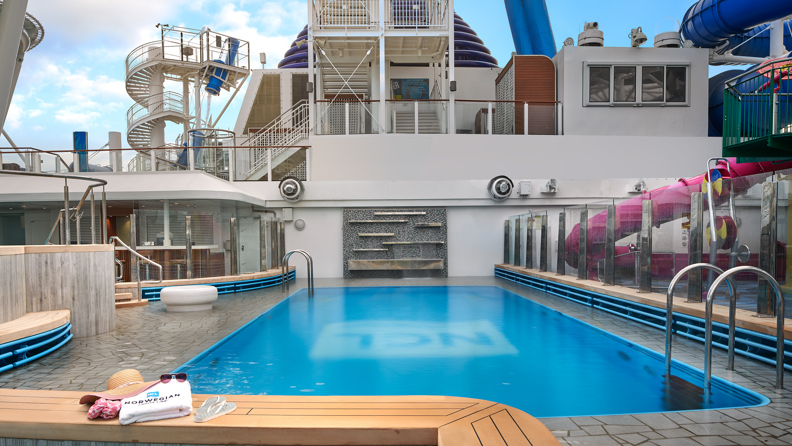 NCL_Joy_pool_01