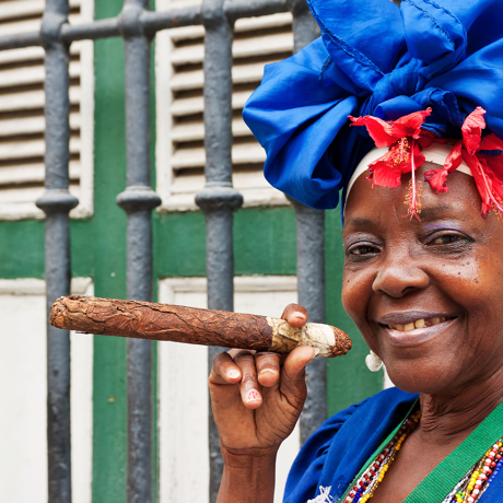 cuba - havana_befolkning_kvinde_cigar_02