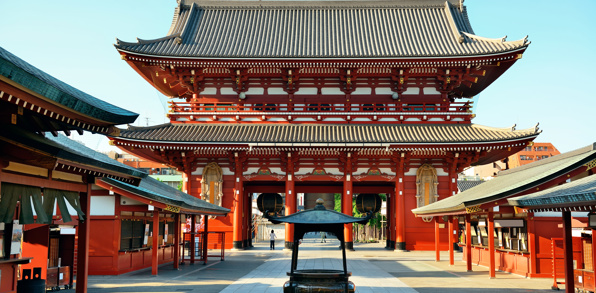 Der ligesom resten af Japan blander gammelt...