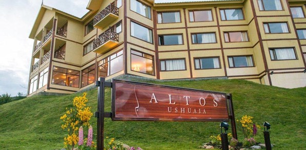 argentina - ushuaia - altos de ushuaia - hotel altos de ushuaia_hotel facade_02