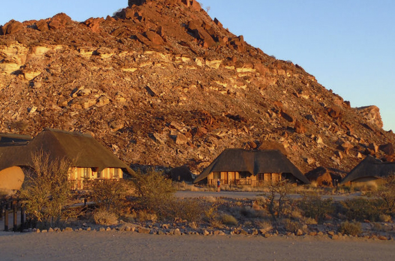 twyfelfontein country lodge_04