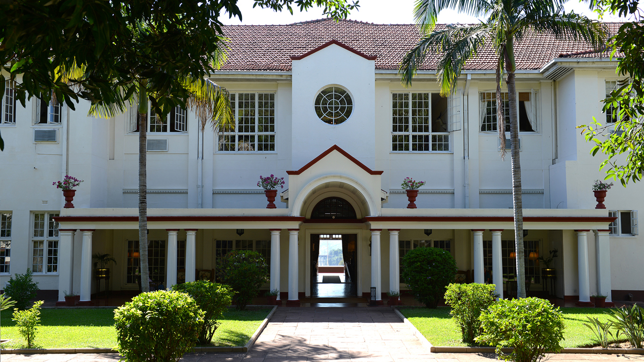 sydafrika - zimbabwe - victoria falls - victoria falls hotel_indkoersel