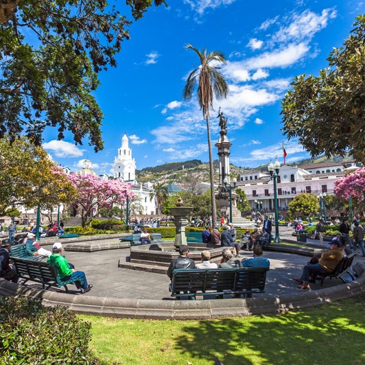 ecuador_quito_by_park_01