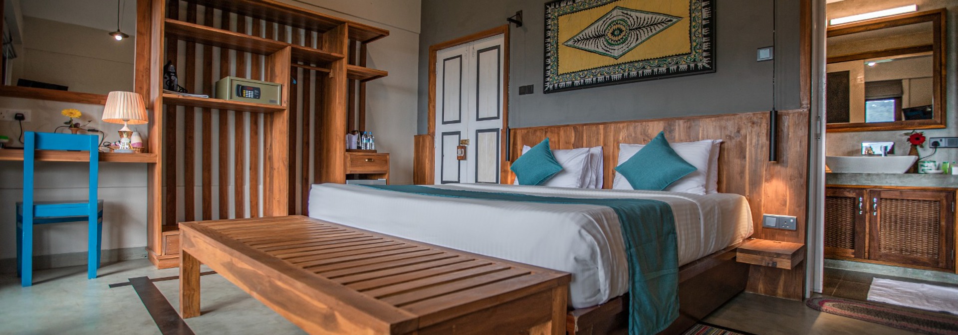 Large Bed Room2