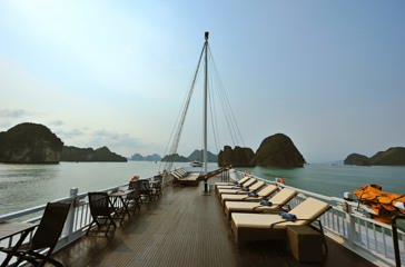 vietnam - paradise cruise_luxury sundeck