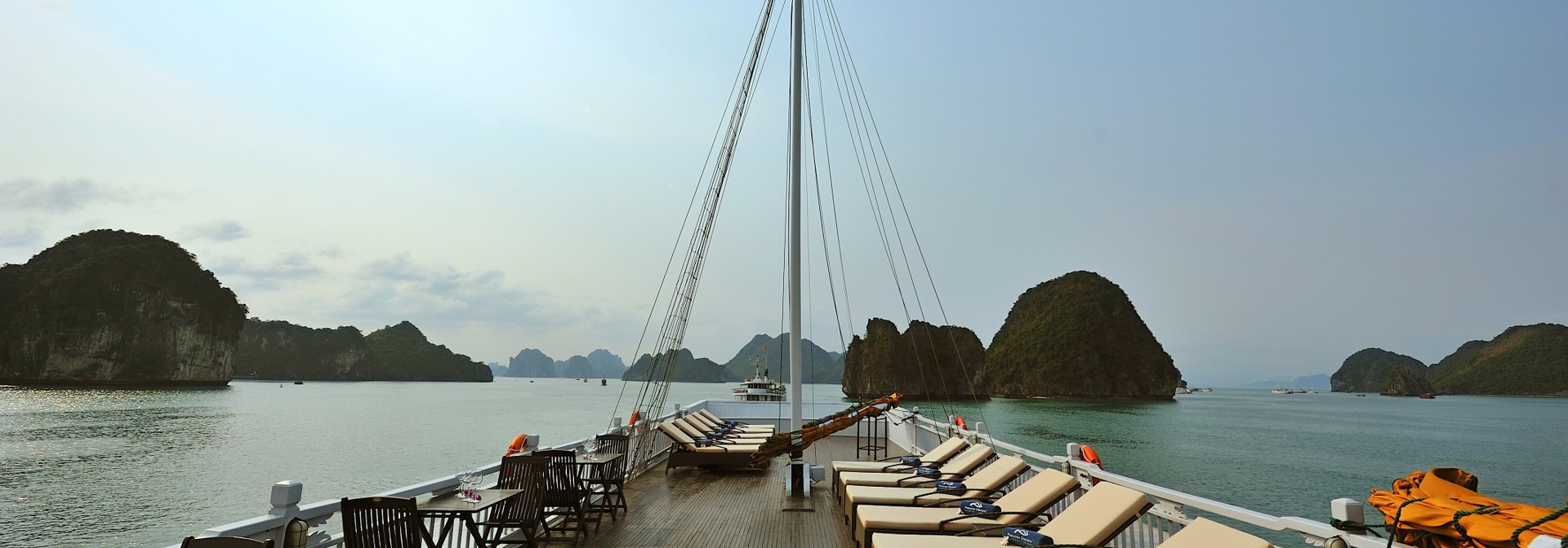 vietnam - paradise cruise_luxury sundeck
