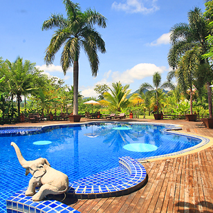 laos - luang praban - villa santi hotel_pool