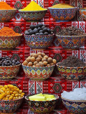 Farverige Krydderier Shutterstock 2627547025