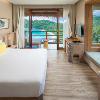 03 Ocean Balcony