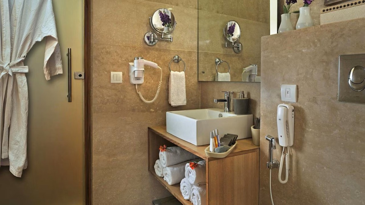 Udman Hotel Bathroom