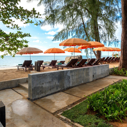 thailand - Wanaburee Resort_beach_01