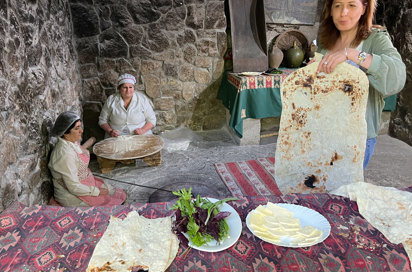 Armenien Garni Village Lavash Baking