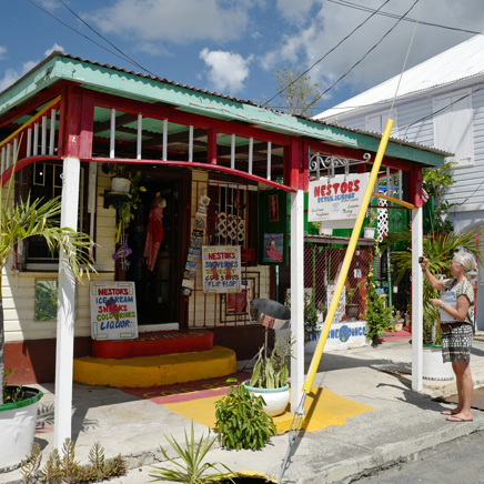 de vestindiske øer - galleri - st croix_frederiksted_gade_byliv_08