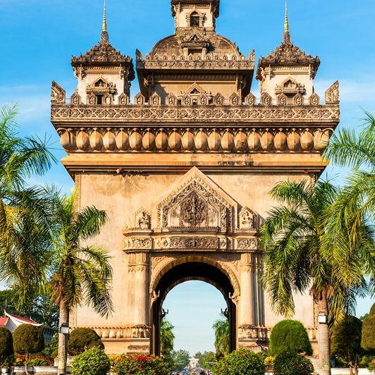 laos - vientiane_patuxai triumph_01_HF
