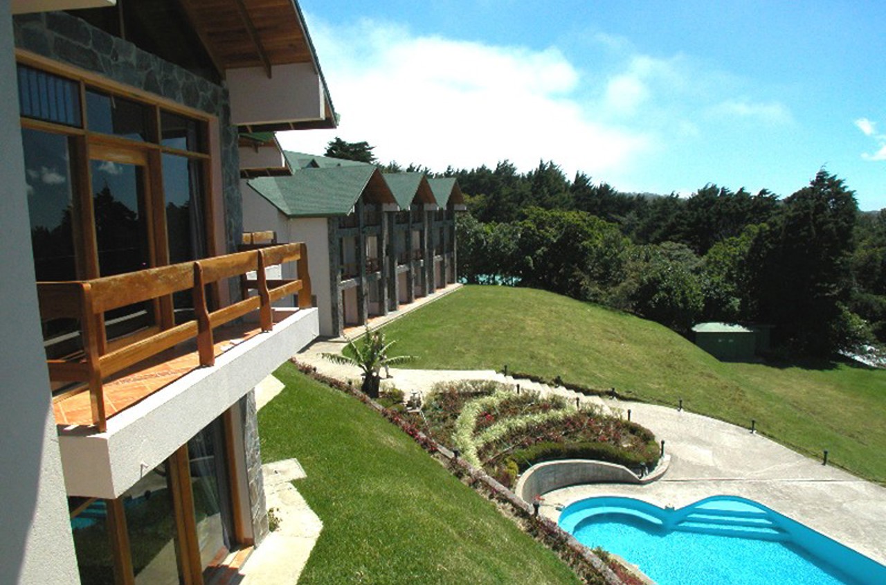 costa rica - monteverde - hotel monteverde_udsigt_pool_01