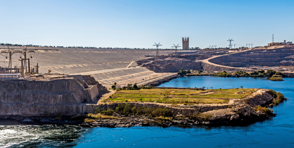 ... og selvfølgelig den store dæmning, der er et ingeniørmæssigt mesterværk.