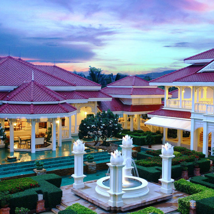 ... hvor I indlogeres på det dejlige Wora Bura Hua Hin Resort & Spa.