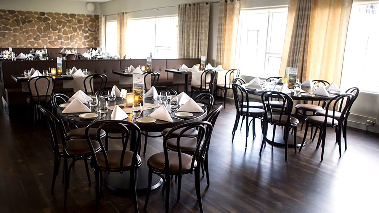 Hotel Laki Restaurant 02
