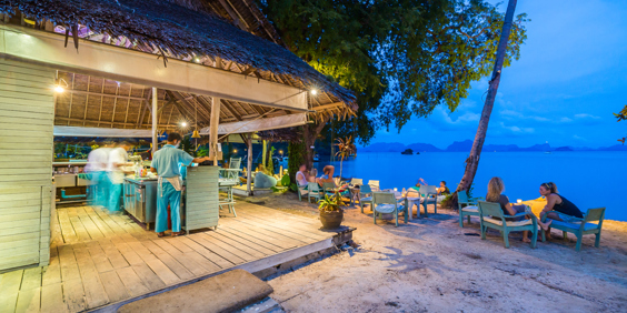 thailand - paradise_bar_sunowners_02