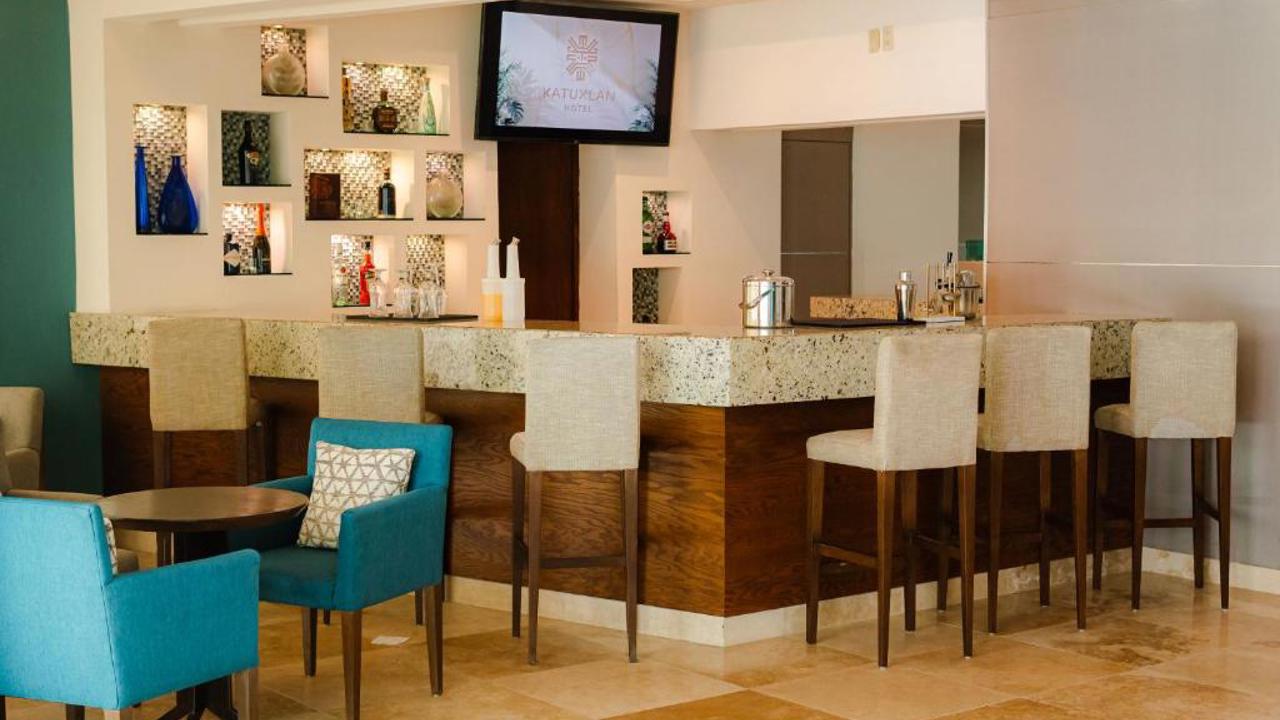 Hotel Katuxlan Restaurant