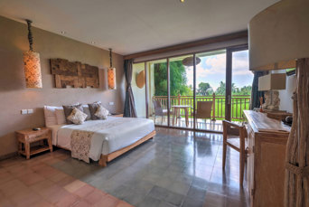 DLX Room 04