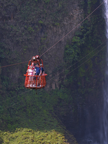 banos_pastaza river_cabelcar_01