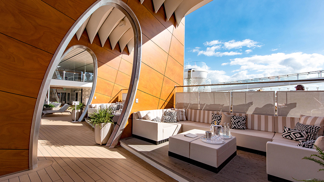 celebrity edge_cabanas bar_01